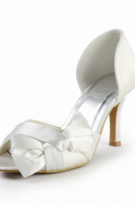 À talons hauts en satin chaussures de mariée
