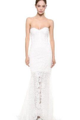 Robe de mariée longue de traîne courte au bord de la mer en dentelle de col en cœur