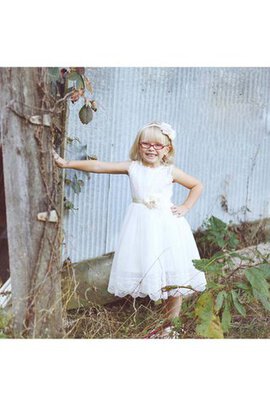 Robe cortège fille naturel plissé avec fleurs elevé manche nulle