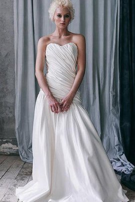 Robe de mariée naturel manche nulle en satin avec zip ligne a