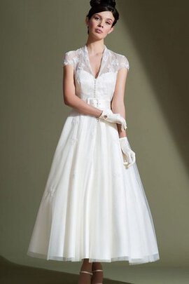 Robe de mariée facile ceinture arrivée au cheville decoration en fleur ligne a