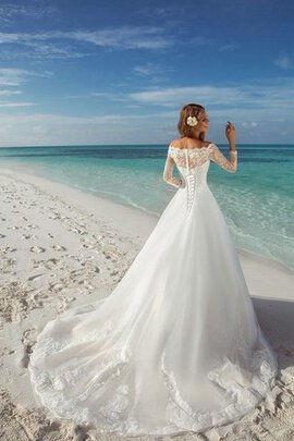 Robe de mariée longue romantique cordon au bord de la mer appliques