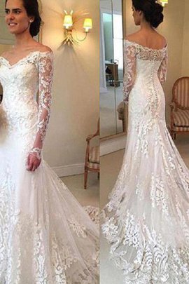 Robe de mariée avec décoration dentelle appliques joli avec zip naturel