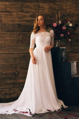 Robe de mariée plissé facile distinguee intemporel ruché