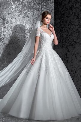 Robe de mariée longue delicat plissage de traîne courte v encolure
