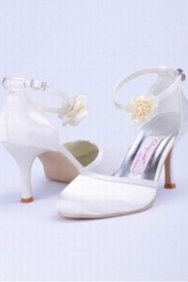 À talons hauts en satin ronde de chaussures de mariée
