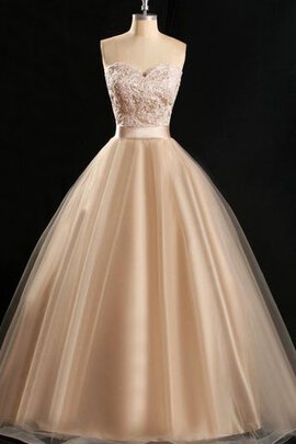 Robe de bal facile romantique ligne a avec ruban textile en tulle