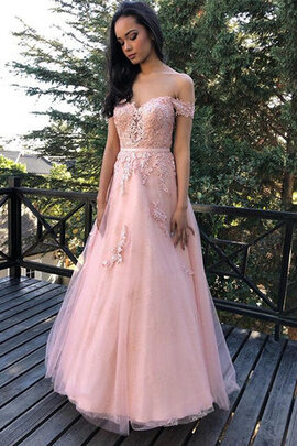 Robe de bal satin en simulation de princesse en plein air délicat romantique