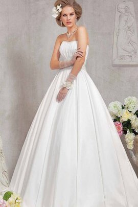 Robe de mariée longue naturel avec sans manches ligne a ruché