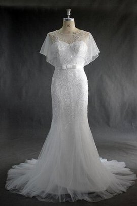 Robe de mariée attirent avec perle au niveau de cou avec manche courte textile en tulle