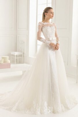 Robe de mariée discrete romantique en dentelle de traîne courte avec ruban