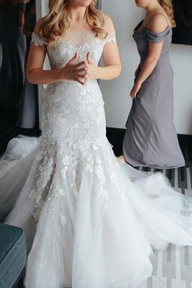 Robe de mariée plissage distinguee en dentelle textile en tulle avec manche courte