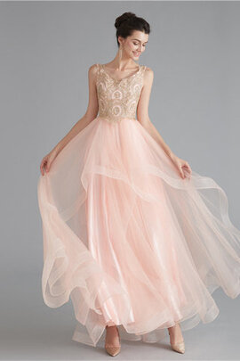 Robe de bal fabuleux romantique exceptionnel charmeuse majestueux