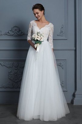 Robe de mariée fait main de princesse en tulle v encolure naturel