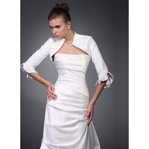 Taffetas blanc Chic | Moderne Ruffle Bolero