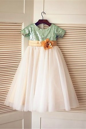 Robe cortège fille ligne a en tissu pailleté avec fleurs en tulle longueur mollet