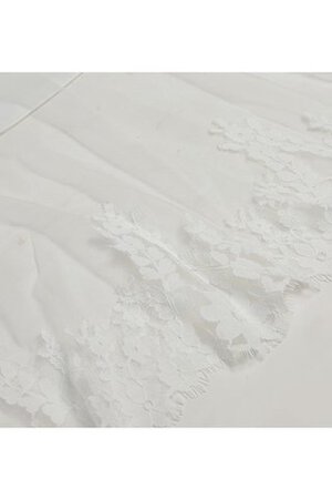 Robe de mariée derniere tendance plissé attirent en plage avec perle