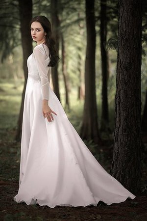 Robe de mariée avec zip avec perle délicat romantique distinguee