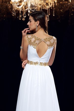 Robe de soirée longue avec perle de traîne courte ligne a de princesse