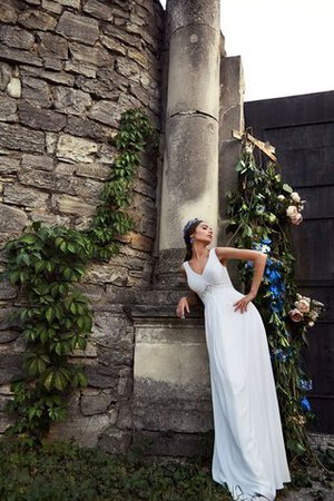 Robe de mariée longue ligne a fermeutre eclair manche nulle jusqu'au sol