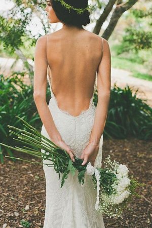 Robe de mariée dos nu de traîne courte manche nulle charme naturel