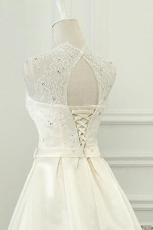 Robe de mariée facile longueur mollet avec chiffon en satin longueur au ras du sol