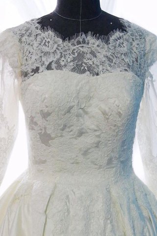 Robe de mariée luxueux modeste a-ligne de traîne moyenne de col entaillé