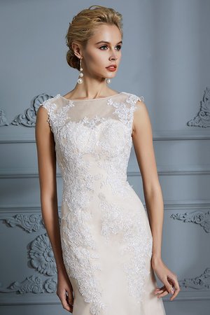 Robe de mariée col u profond en tulle de sirène avec sans manches éblouissant