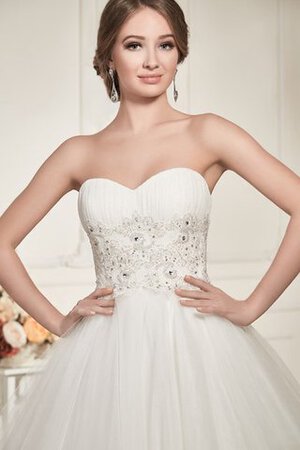 Robe de mariée longue avec perle manche nulle ruché col en forme de cœur