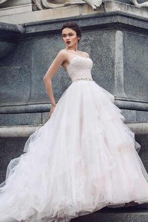 Robe de mariée jusqu'au sol ruchés plongeants a-ligne avec cristal en tulle