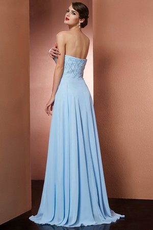 Robe de soirée longue ligne a manche nulle avec chiffon col en forme de cœur