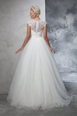 Robe de mariée de traîne courte manche nulle en tulle ruché col en forme de cœur