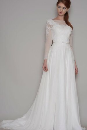 Robe de mariée plissé avec chiffon col en bateau avec ruban boutonné