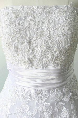 Robe de mariée avec perle en satin bretelles spaghetti jusqu'au mollet en dentelle