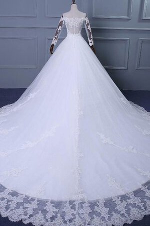 Robe de mariée intemporel col en bateau de traîne longue ligne a de mode de bal