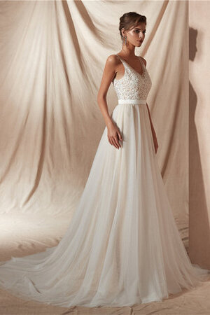Robe de mariée a eglise à la mode avec perle naturel classique