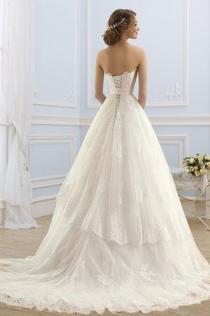 Robe de mariée longue appliques avec nœud à boucles col en forme de cœur a-ligne