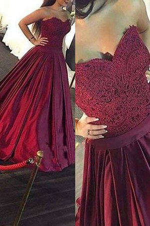 Robe de bal en satin jusqu'au sol manche nulle de mode de bal col en forme de cœur