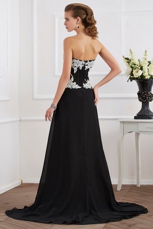 Robe de soirée longue manche nulle avec perle col en forme de cœur avec chiffon