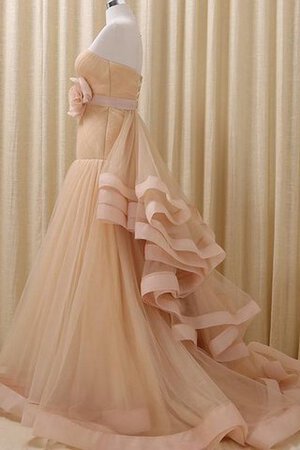 Robe de quinceanera v encolure avec lacets de traîne moyenne de mode de bal en dentelle