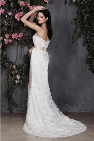 Robe de mariée longue cordon ceinture en étoffe de bustier manche nulle