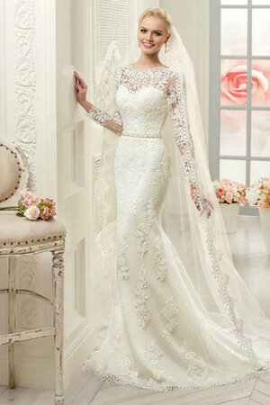 Robe de mariée humble romantique de traîne courte col en forme de cœur avec manche longue