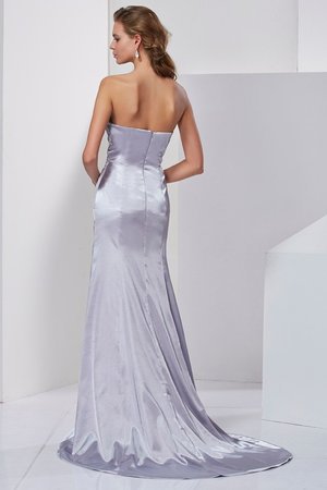 Robe de soirée longue naturel ligne a manche nulle de traîne courte