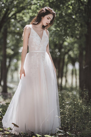 Robe de mariée bretelles spaghetti magnifique attirent naturel romantique