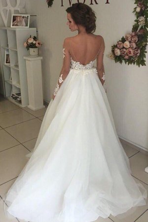 Robe de mariée naturel avec manche longue de princesse en organza de traîne courte