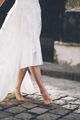 Robe de mariée appliques ligne a en dentelle a plage haut bas