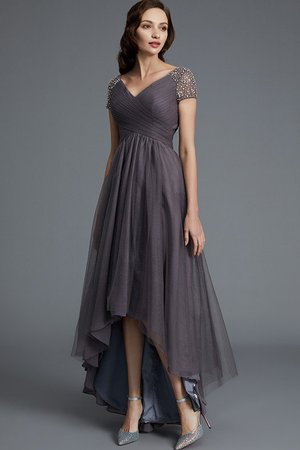 Robe mère de mariée de princesse v encolure en tulle asymétrique a-ligne