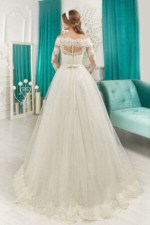 Robe de mariée modeste naturel a-ligne de traîne moyenne avec manche longue