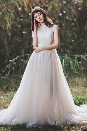 Robe de mariée en tulle en plage de princesse avant-gardiste naturel