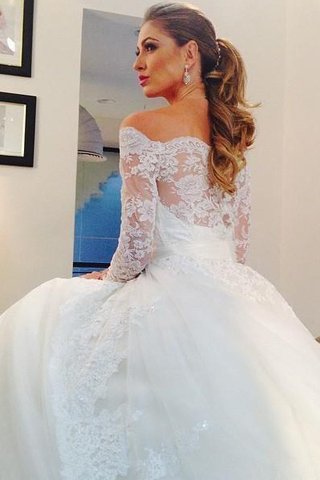 Robe de mariée fermeutre eclair appliques ligne a avec manche longue en satin